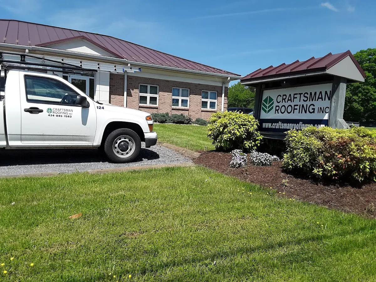Quality Soffit & Fascia Repair by experienced craftsmen in Hickory Acres